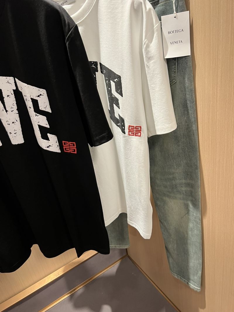 Givenchy T-Shirts